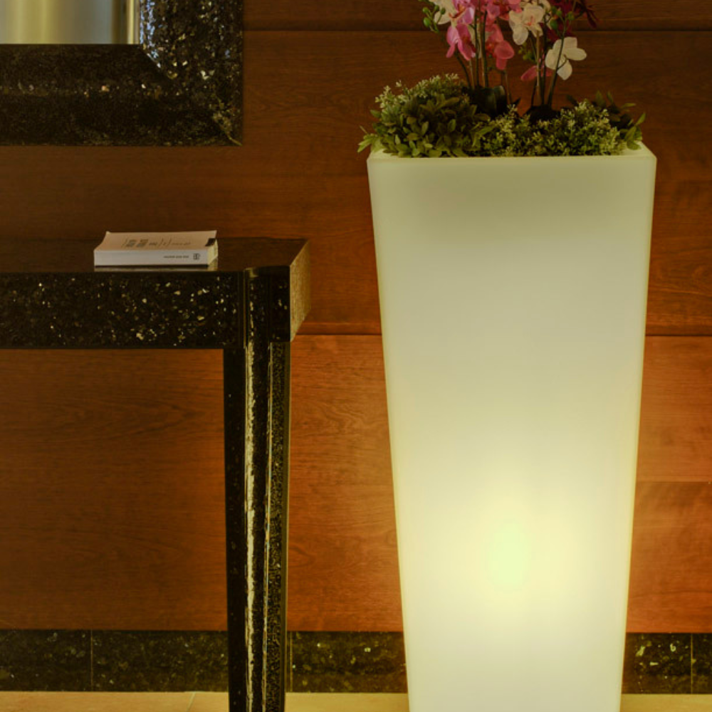 27 עציץ MELISA50 מואר מוגן מים סולארי ונטען – תמונה 1