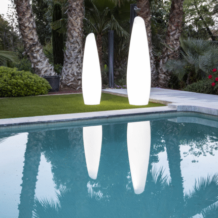 מנורת עמידה FREDO לד 22 ואט אור לבן עם חיבור לחשמל