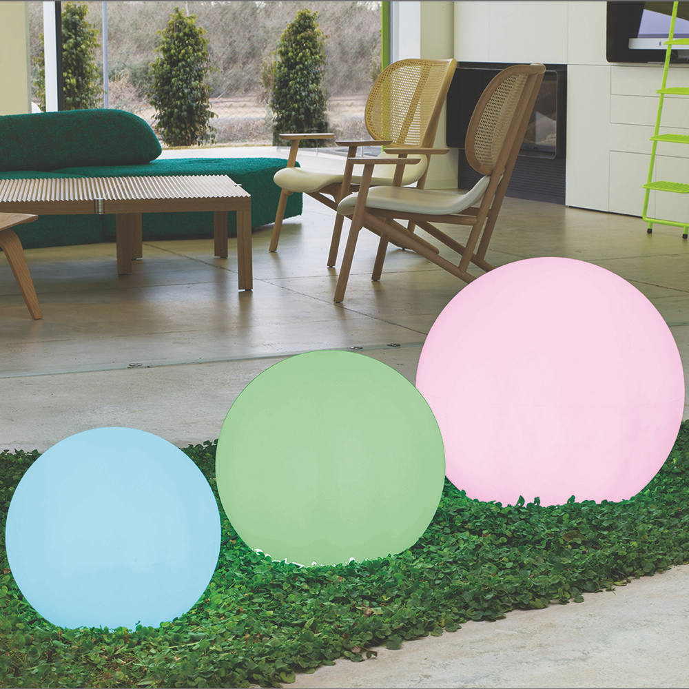 37 כדור BULY במספר גדלים מוגן מים ip68 סולארי ונטען כולל שלט להפעלה – תמונה 1